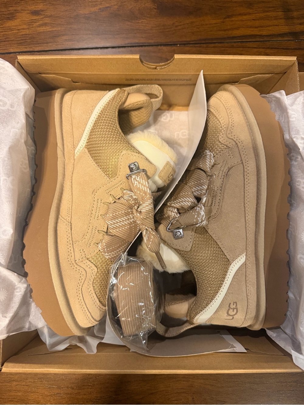 UGG Lowmel Sneakers